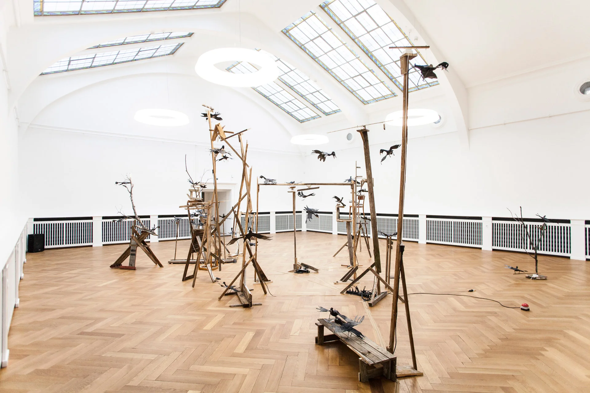 Augustin Rebetez, Vue d'exposition "Le Colloque des oiseaux", Musée des beaux-arts du Locle - MBAL, 2016.