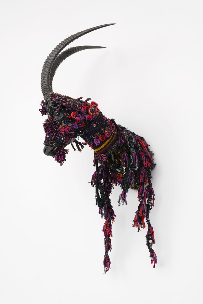 Benoit Huot, "Le Savoir", Techniques mixtes, 180 x 70 x 60 cm, 2021 © Aurélien Mole