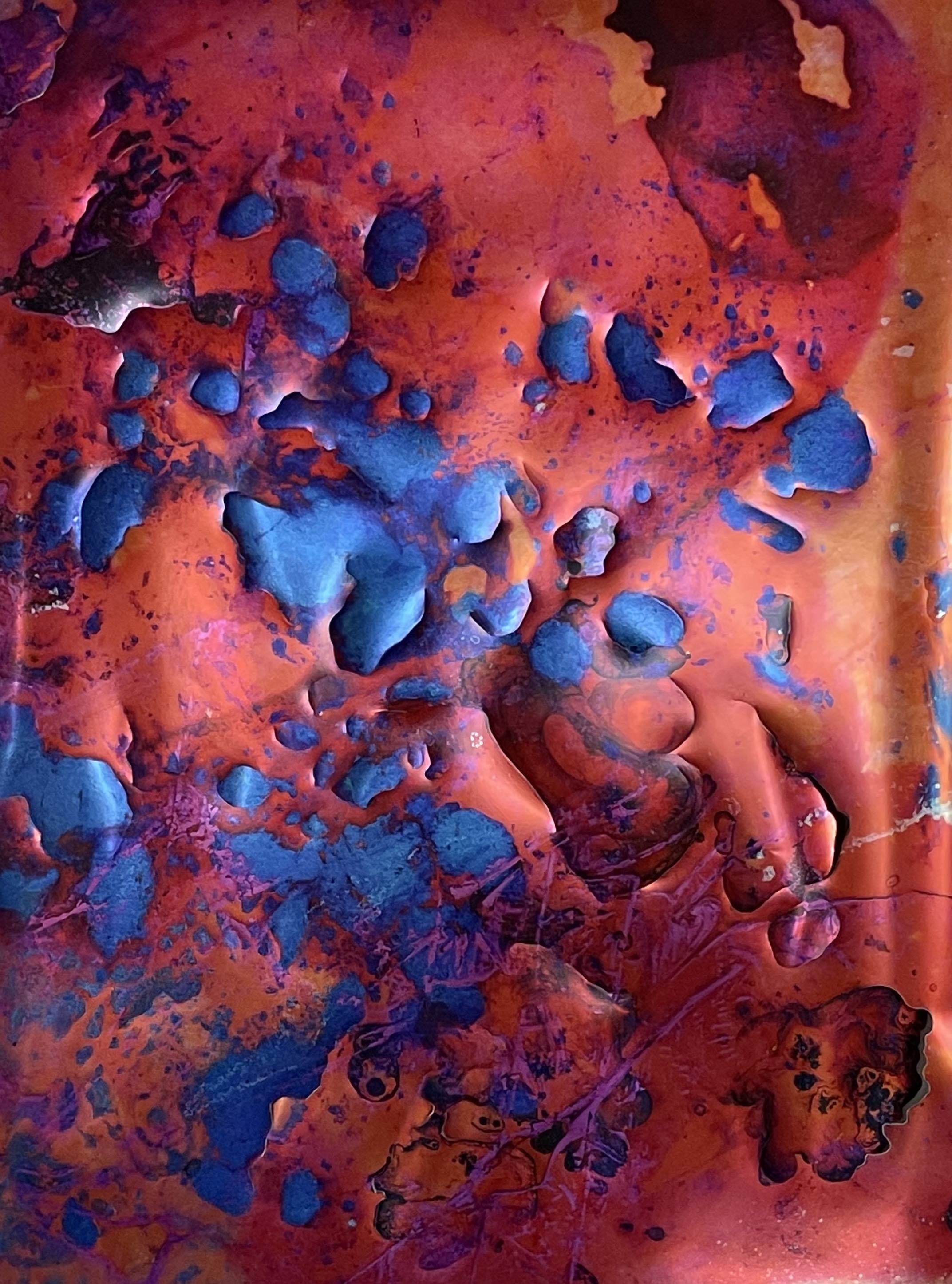 Maya Rochat, «PAINTING WITH LIGHT - The Power of Love is Here Now», impression à jet d’encre sur papier métallique, avec découpes faites à la main, 80 x 100 cm, 2021, Pièce unique © Maya Rochat