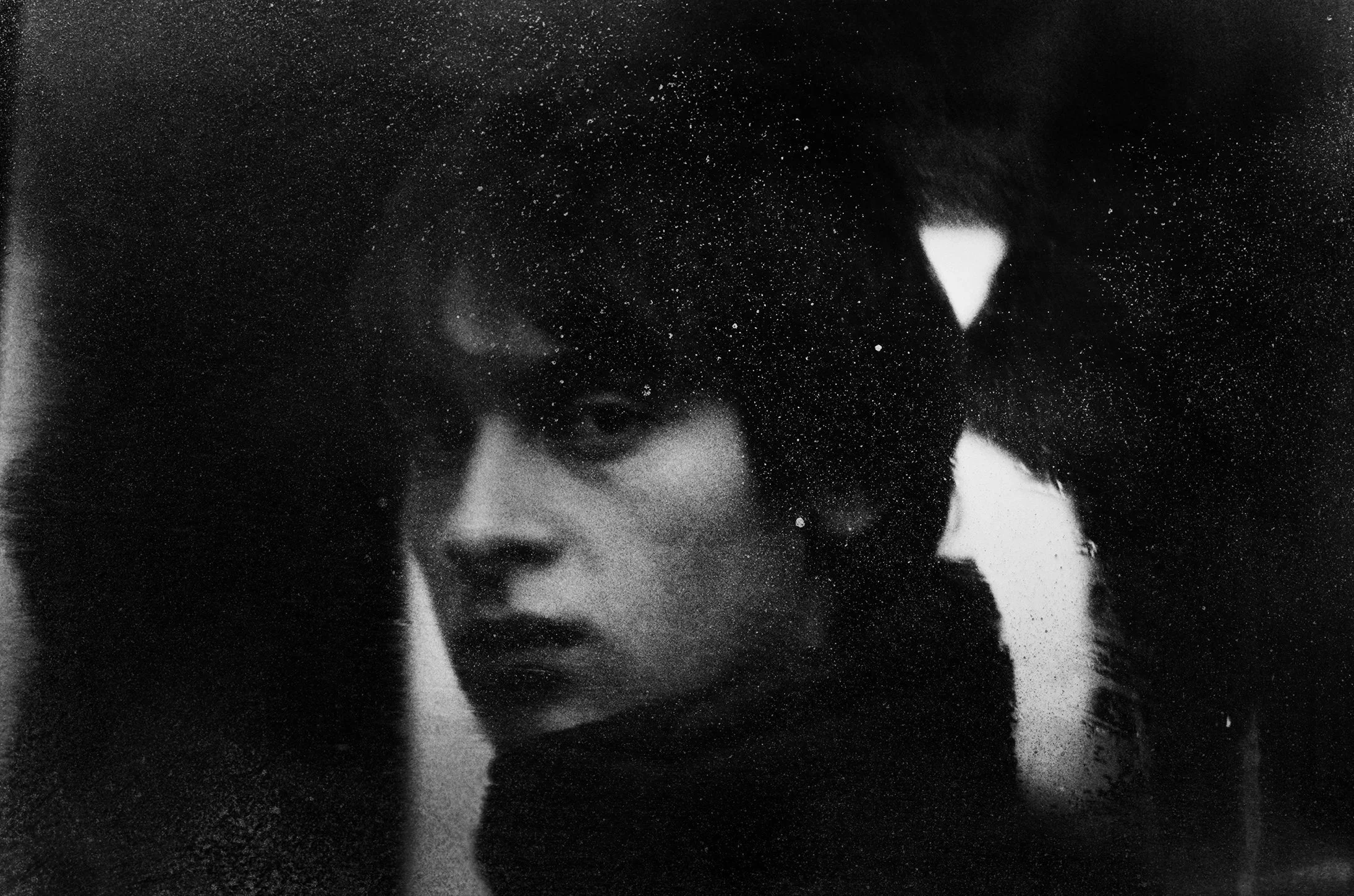 Alexandra Catiere, « Behind the Glass », Minsk, 40 x 58 cm, Tirage argentique, 2006, éd. 6/12