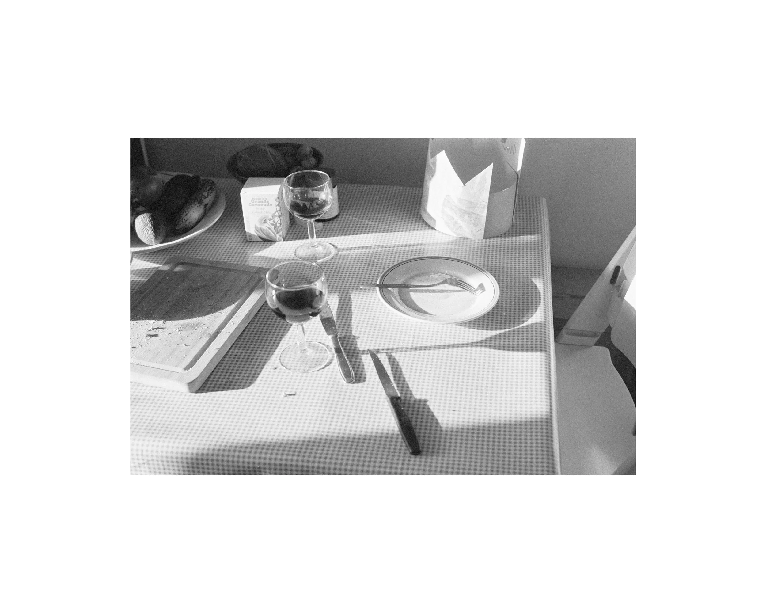 La table_Massao Mascaro_202516.jpg