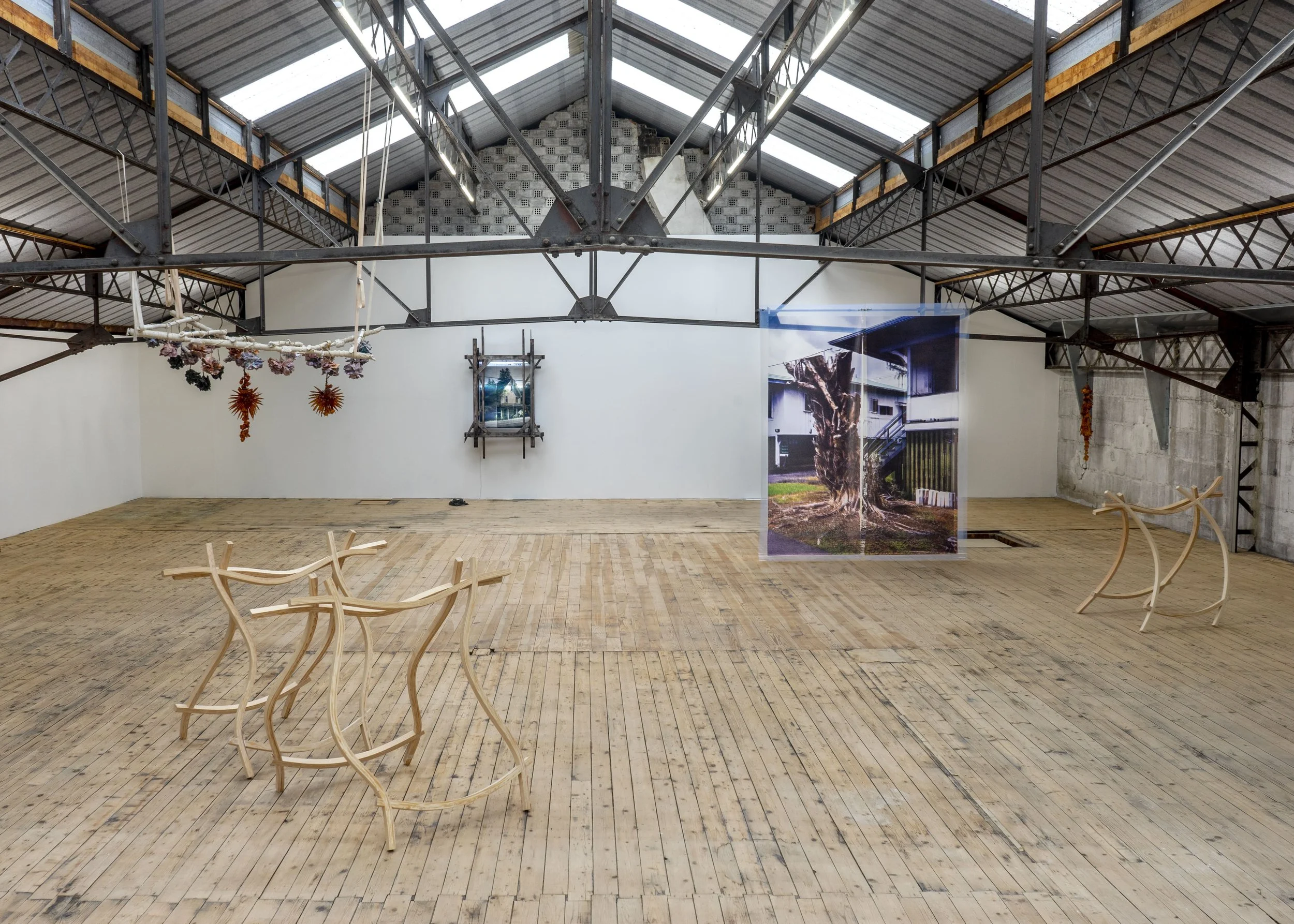 Jesse Wallace, Vue de l’exposition SIDE BY SIDE, 2022 at the Left Place, Reims, FR