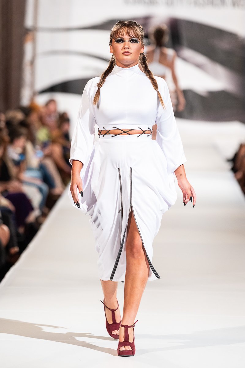 DuaneTopping-KCFW-FW-2023-FRI-5K4A6169-EliStack.jpg