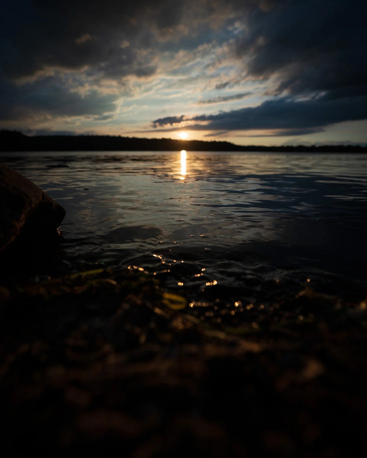 Chasing golden hour at Chauncy Lake 🌅
.
.
.
.
.
#SunsetMagic #ChauncyLake #NatureLovers #GoldenHourGlow #ReflectionsOnTheWater #LandscapePhotography #SonyAlpha #SunsetVibes #WanderThroughNature #NewEnglandViews #ThePhotopher