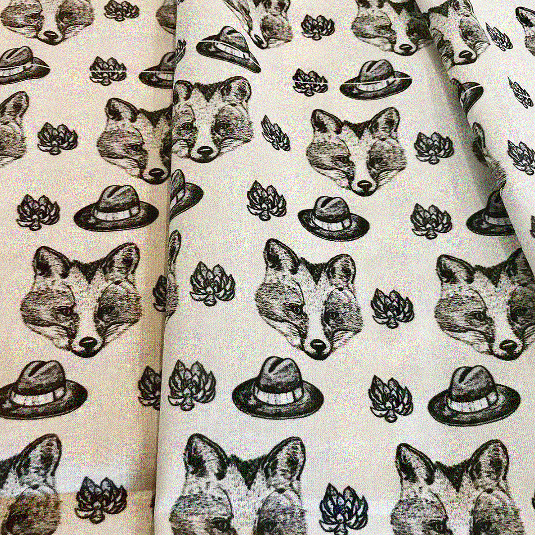 2_Foxes_Fabric.png
