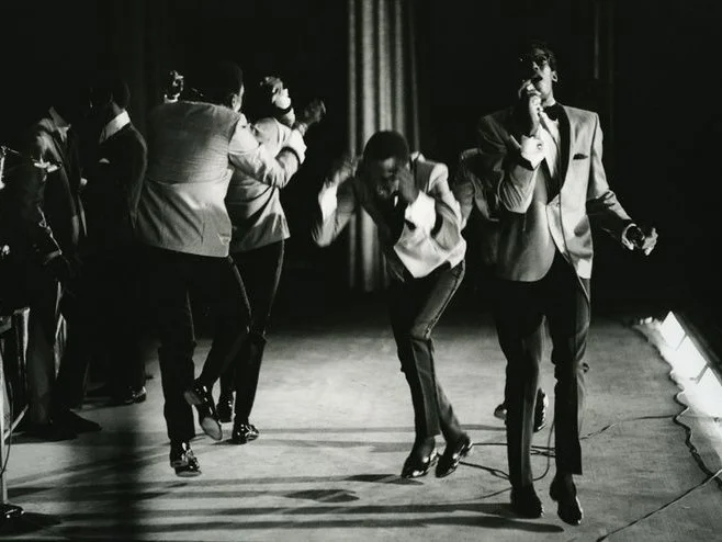 Dancing to your Motown Favorites: Diana Ross and the Supremes, Marvin Gaye, the Jackson 5, and more!