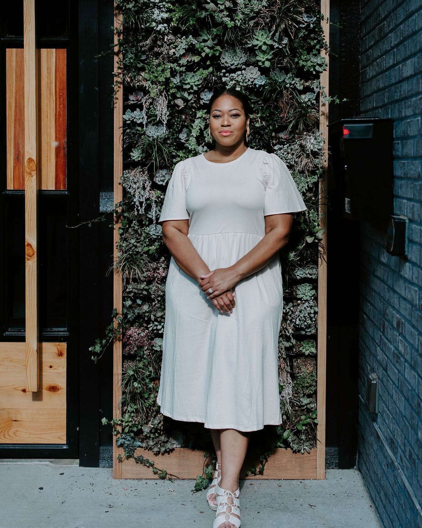Fun Fact:
⠀⠀⠀⠀⠀⠀⠀⠀⠀
I had my eye on The Kinley Hotel in downtown Chatt for a styled shoot, which will still happen, but I had to get my own personal pics here first. :)
⠀⠀⠀⠀⠀⠀⠀⠀⠀
For the shoot Im thinking upscale minimalistic. More like an elopement 