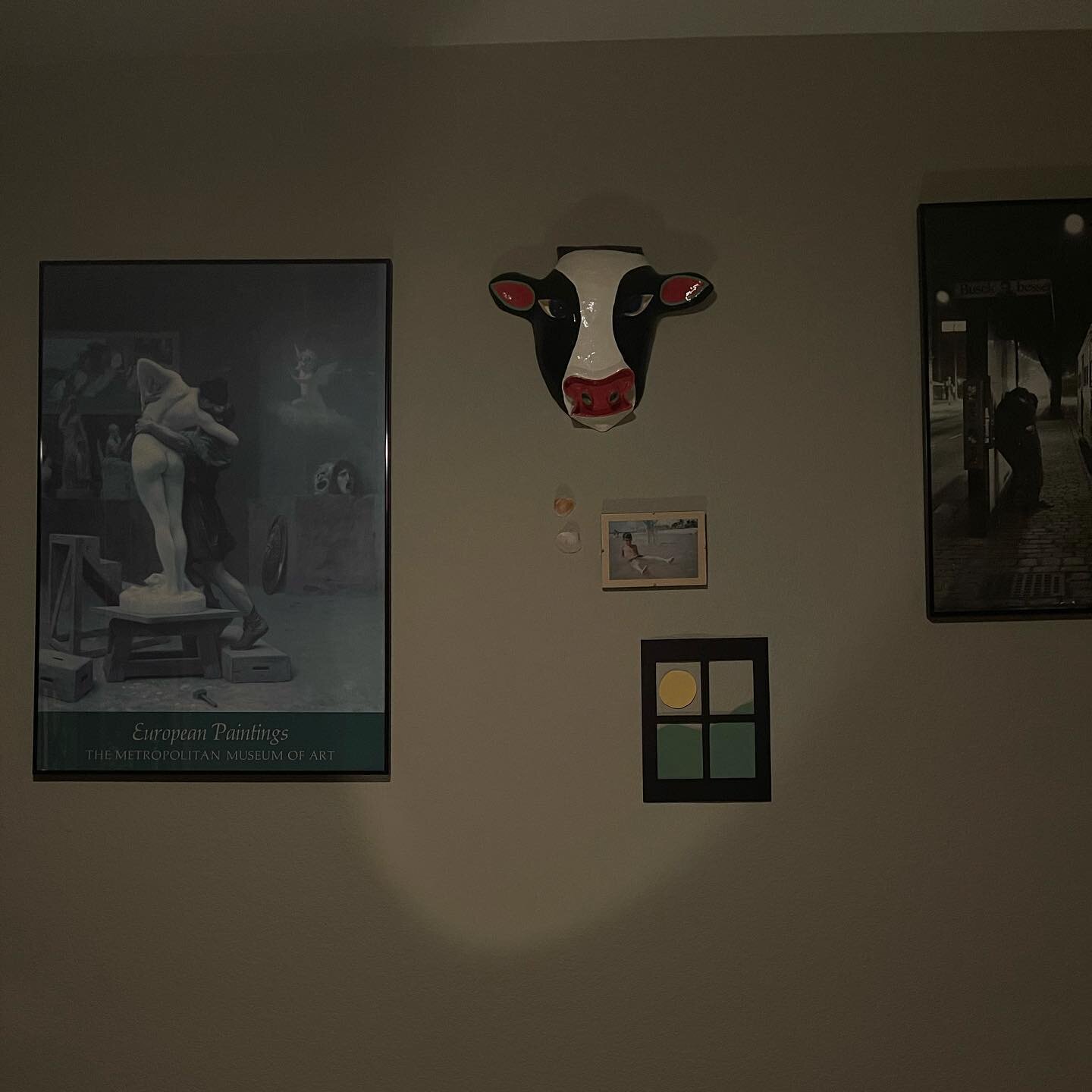 I&rsquo;m anxious and tired. I&rsquo;ve grown accustomed to these four walls. #inmyroom