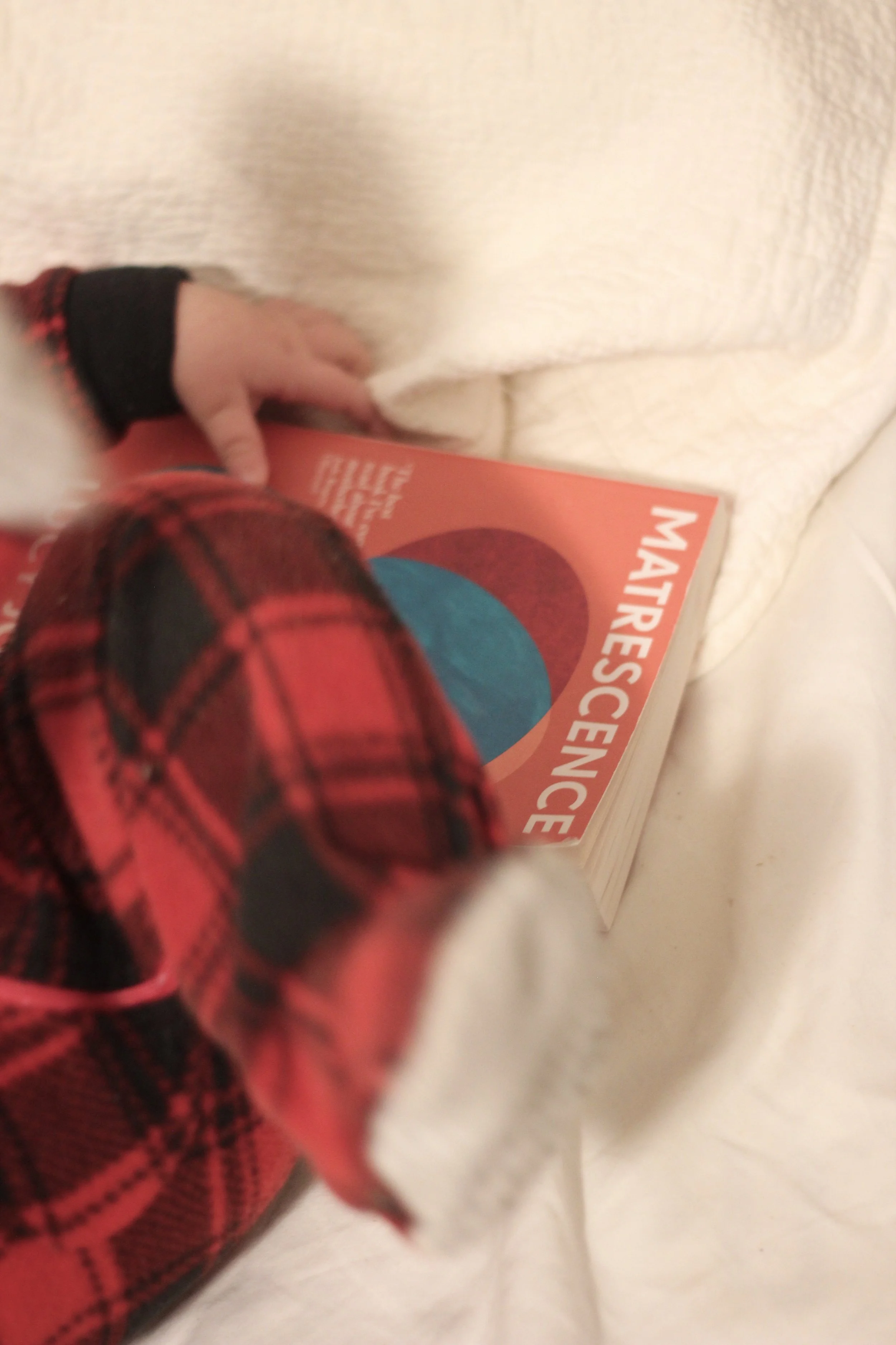 {Gift Guide} 7 Intentional Gifts for Young Motherhood