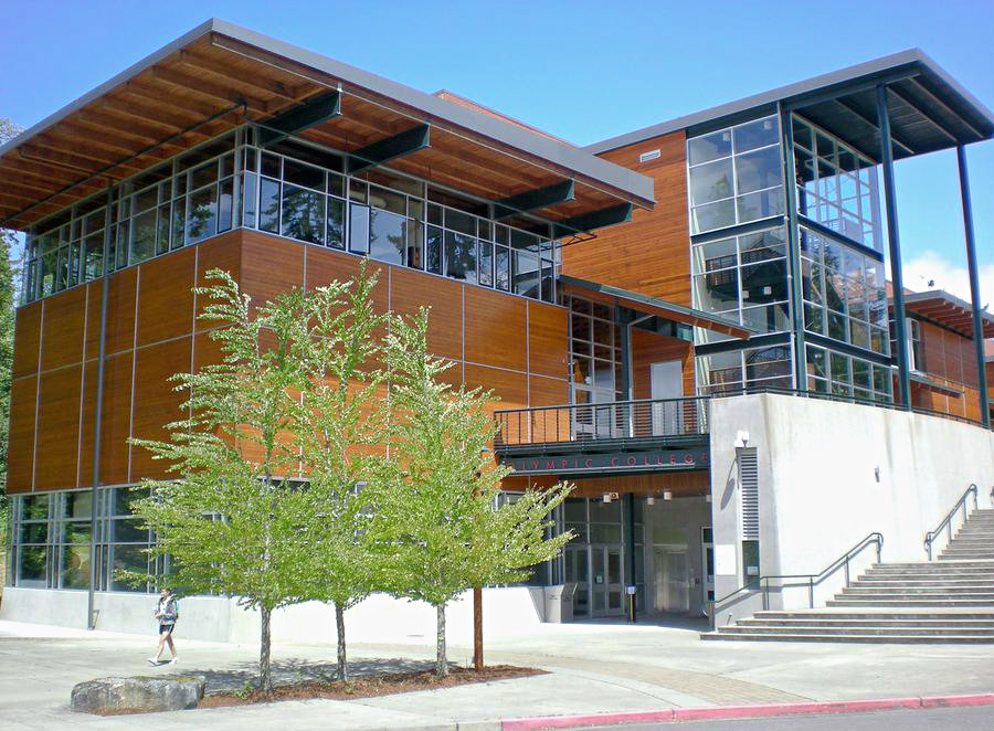 1 OC_Poulsbo_Campus_2608_lightbox.jpg