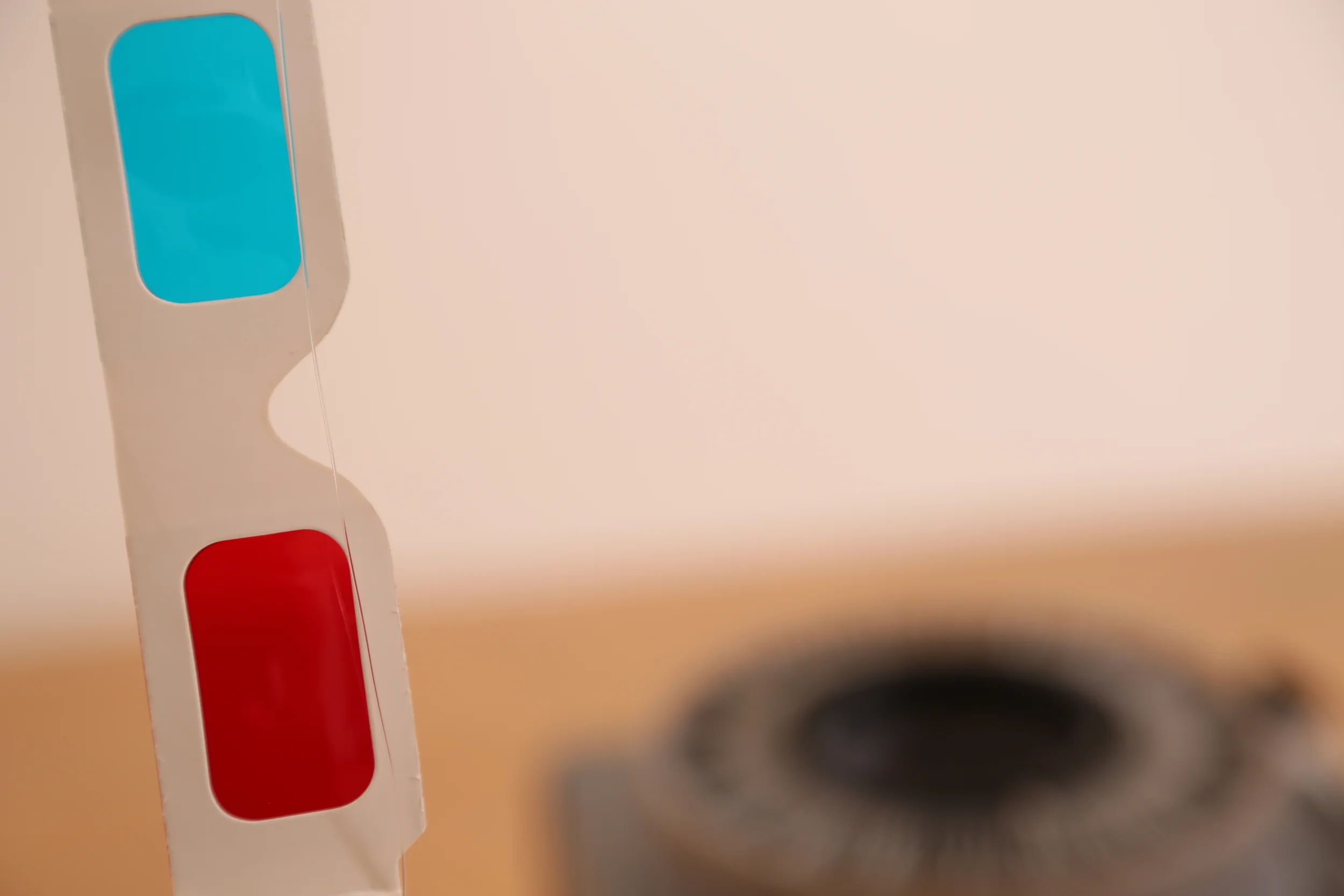 Detail view of the installation with anaglyph glasses