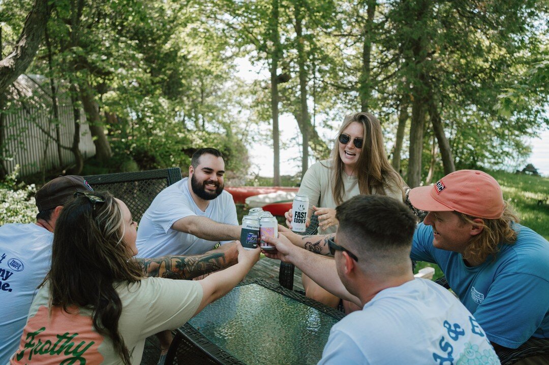 🍻🏃&zwj;♀️WE'D RATHER BE HERE🏃🍻

This Wednesday is feeling EXTRA Monday-ish. It doesn't matter if you're stuck in an office, on a job site, or slinging beers for people. Maybe it's the heat, the lack of long weekend or you just had to fill your ca