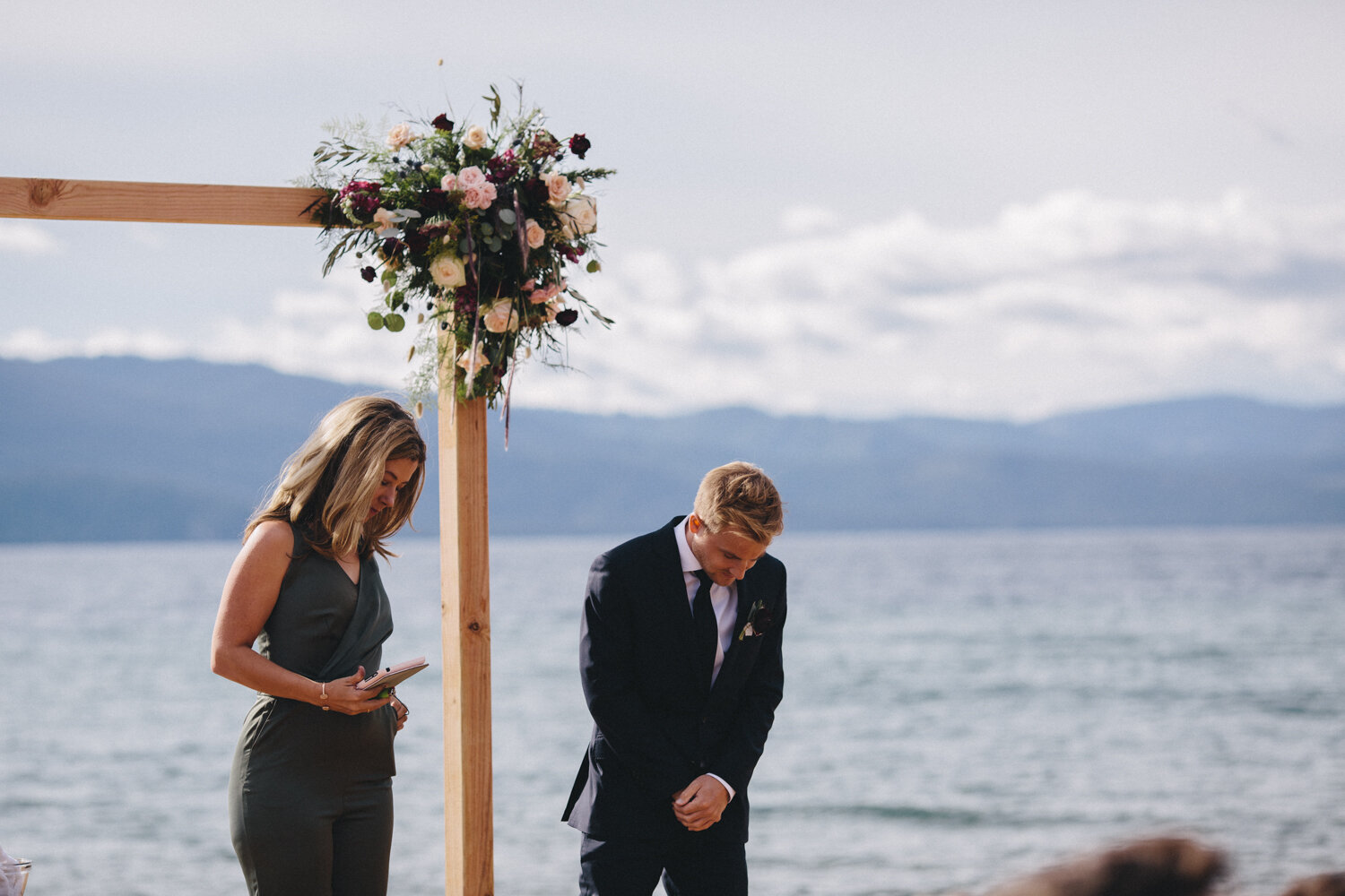 Coachman Hotel Lake Tahoe Wedding Rachelle Derouin Photography-34.jpg