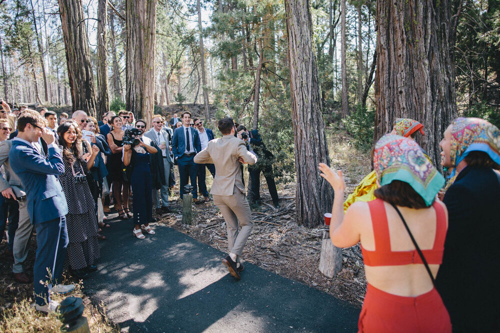 Evergreen Lodge Yosemite Wedding Rachelle Derouin Photographer-19.jpg