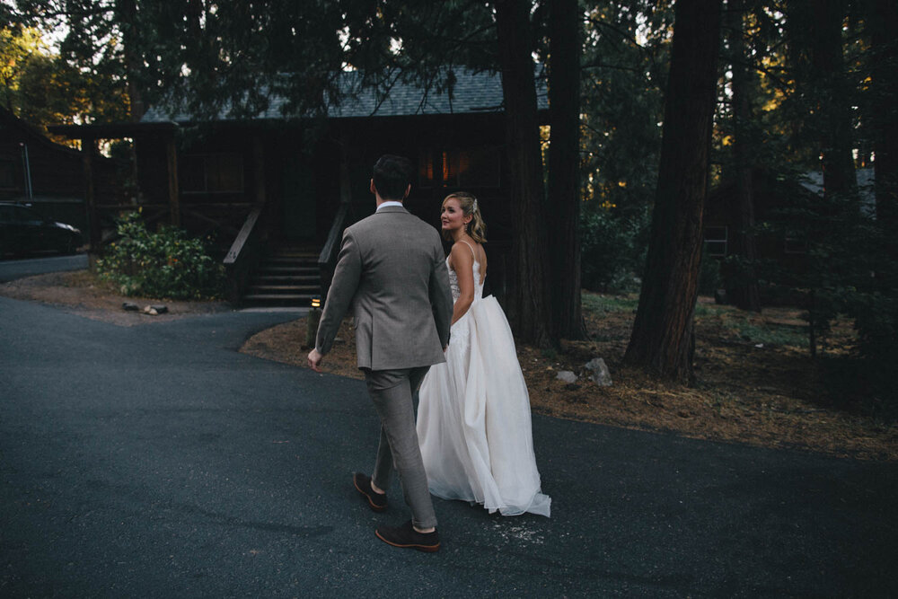 Evergreen Lodge Yosemite Wedding Rachelle Derouin Photographer-87.jpg