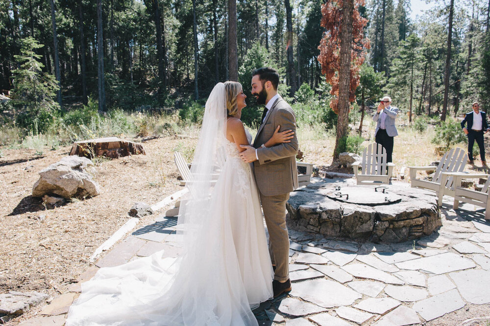 Evergreen Lodge Yosemite Wedding Rachelle Derouin Photographer-300.jpg