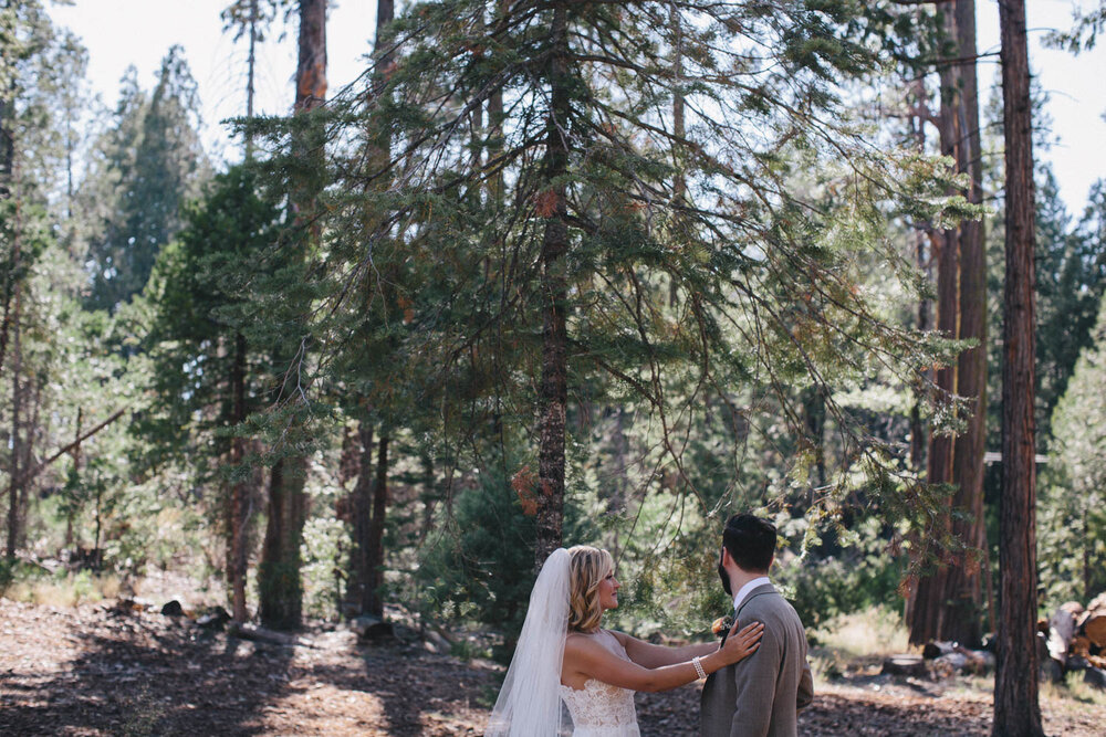 Evergreen Lodge Yosemite Wedding Rachelle Derouin Photographer-302.jpg