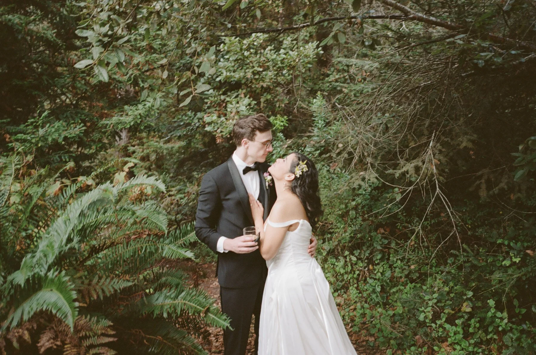 Wedding day portrait at Driftwood Lodge