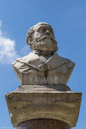 Bust-Gounod-3.jpg