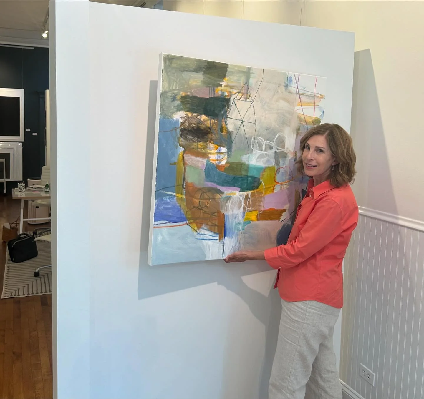 We just finished hanging a new show tonight! In August, we&rsquo;ll have the work of a guest exhibitor, @sheilarora , on display. Sheila&rsquo;s work is abstract, with her work&rsquo;s immediacy reflecting her emotions. 

We&rsquo;ll be open this wee