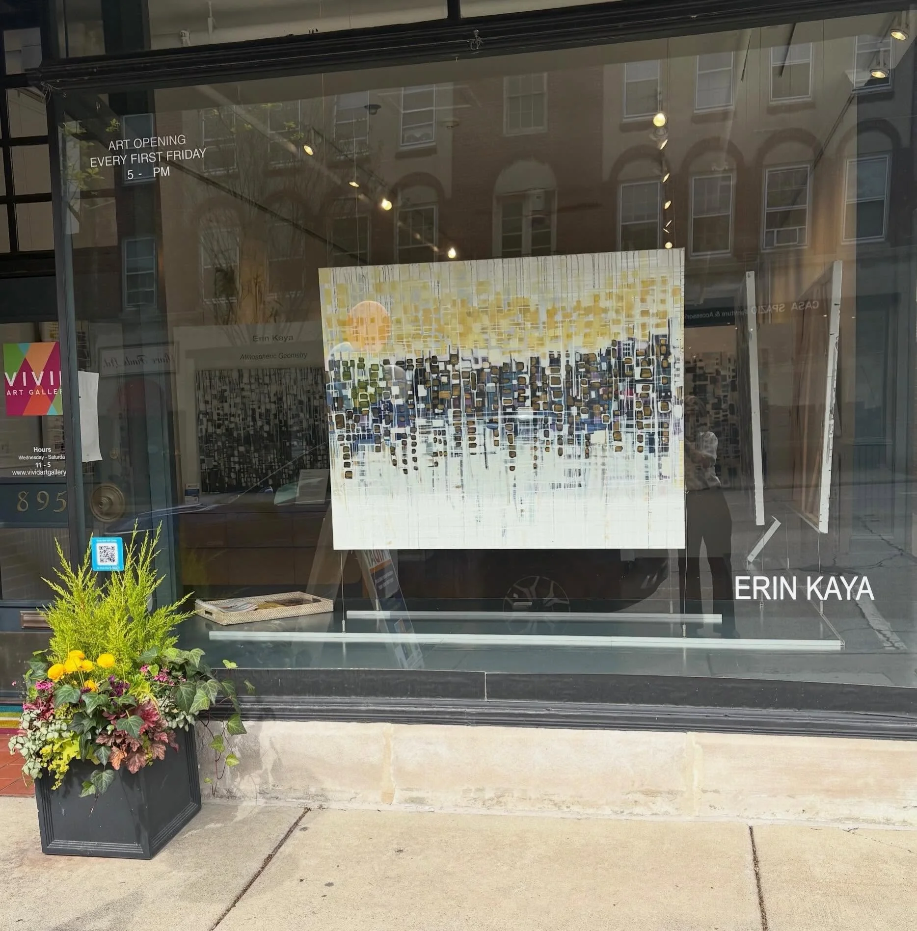 It&rsquo;s First Friday! Stop by between 4-7 for great art from featured artist @erinnkaya , cocktails, live music, and the annual chocolate walk! 

#FirstFriday #ChocolateWalk #FeaturedArtist #FeaturedExhibit #Geometricart