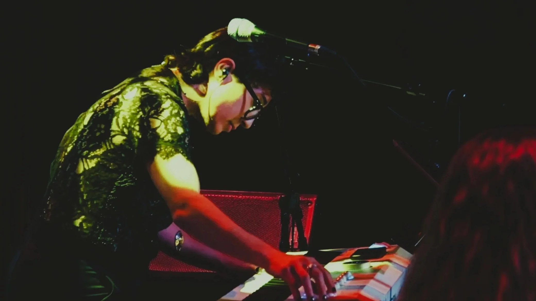 Carla Patullo performing live at the Cutting Room