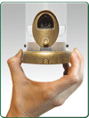 Quick release base feeder.