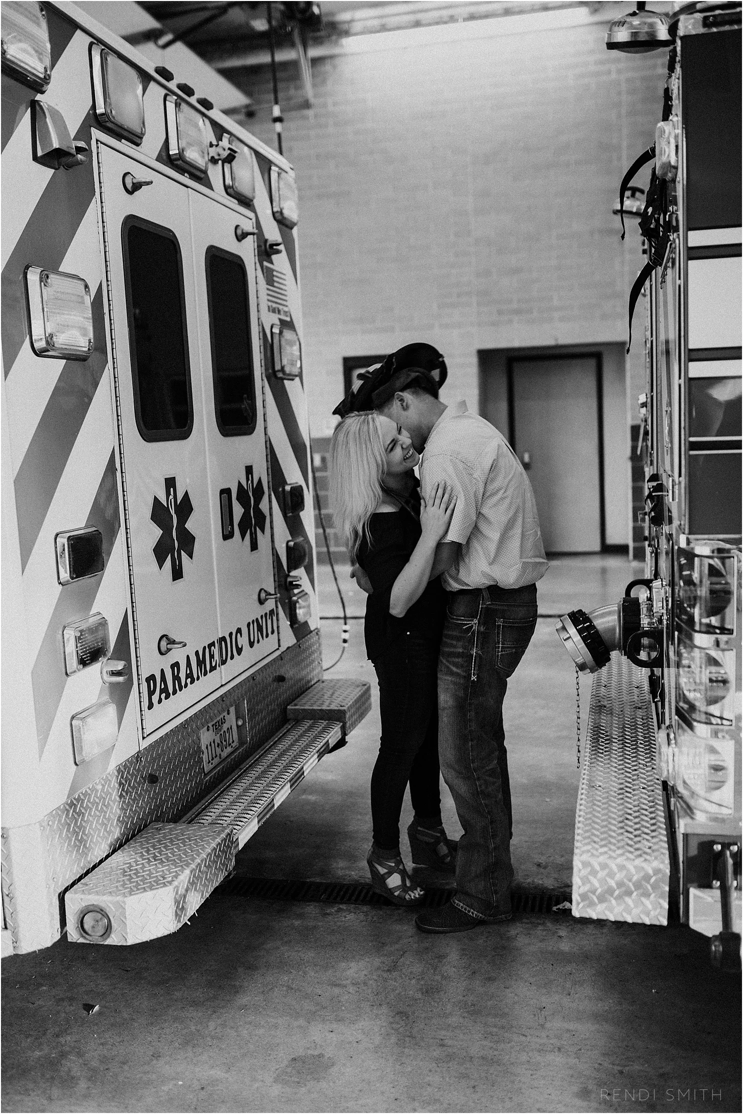 Rendi Smith Photography-Houston Wedding Photographer-The Woodlands Wedding photographer-Houston engagement photographer-6.jpg