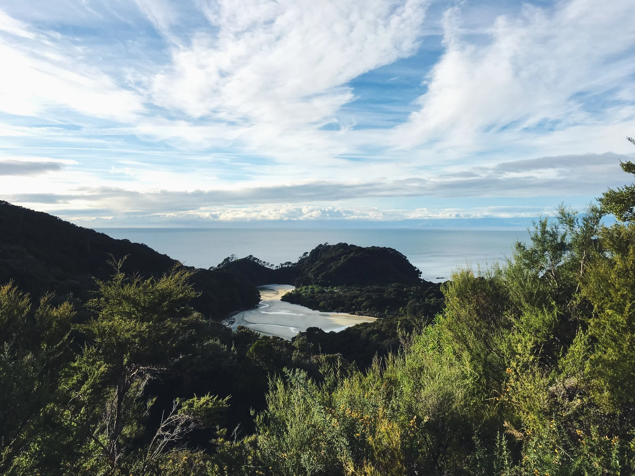 Just another peek-a-boo view on the Abel Tasman track.