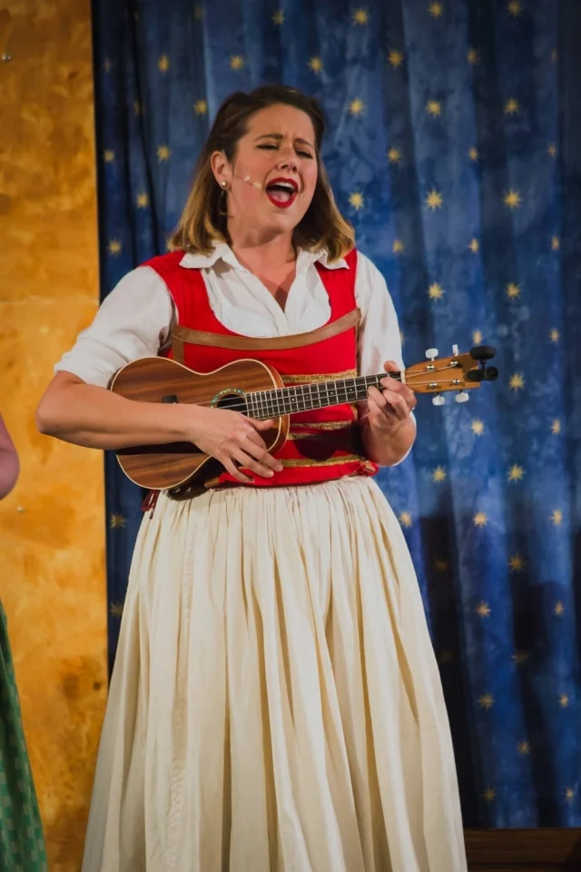 Arkansas Shakespeare Theatre 2017 Hosted by The Magik Children's Theatre Photography: Dan Baumer Set Design: Lauren Lusk Costume Design: Nikki Webster