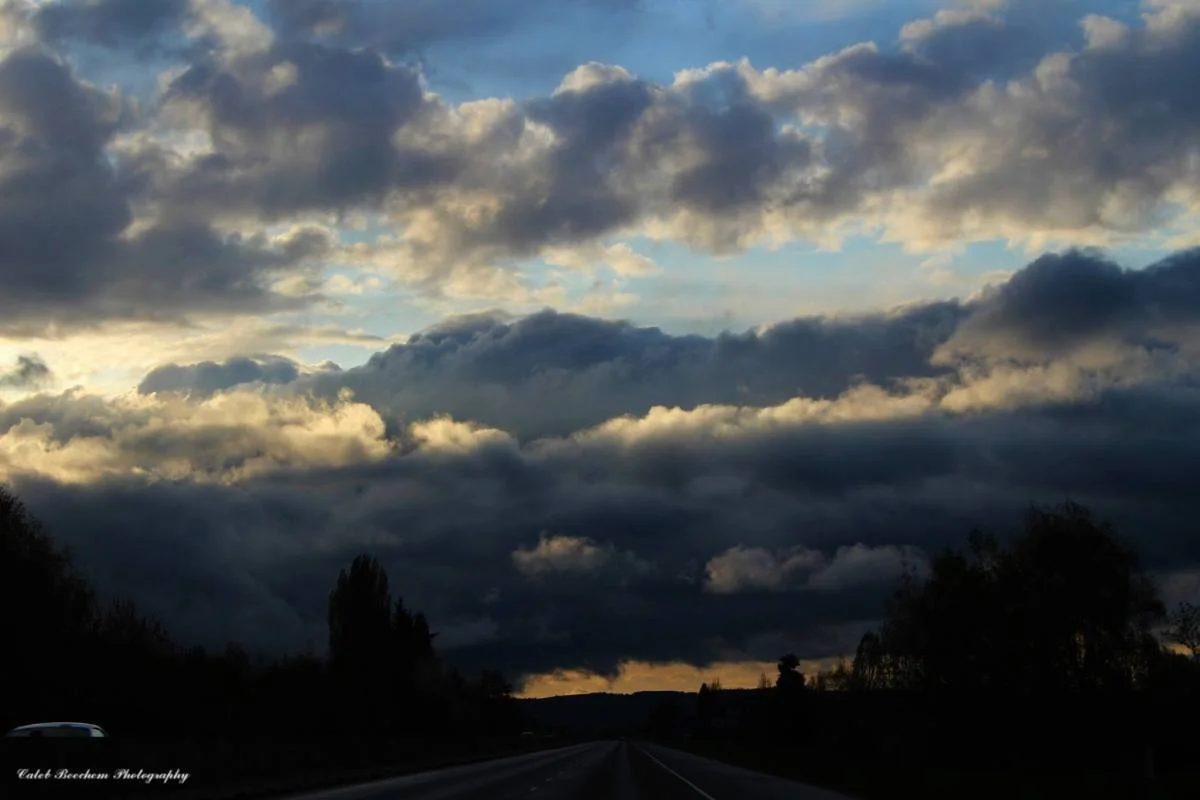 051515cloudsrollingin.jpg