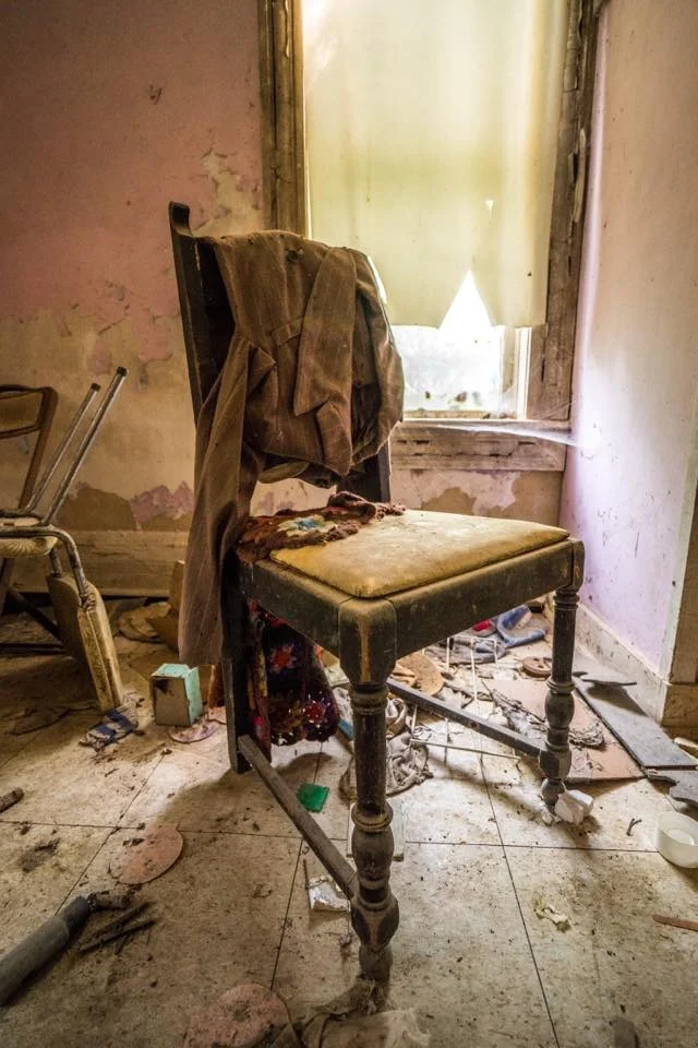 abandoned chair.jpg