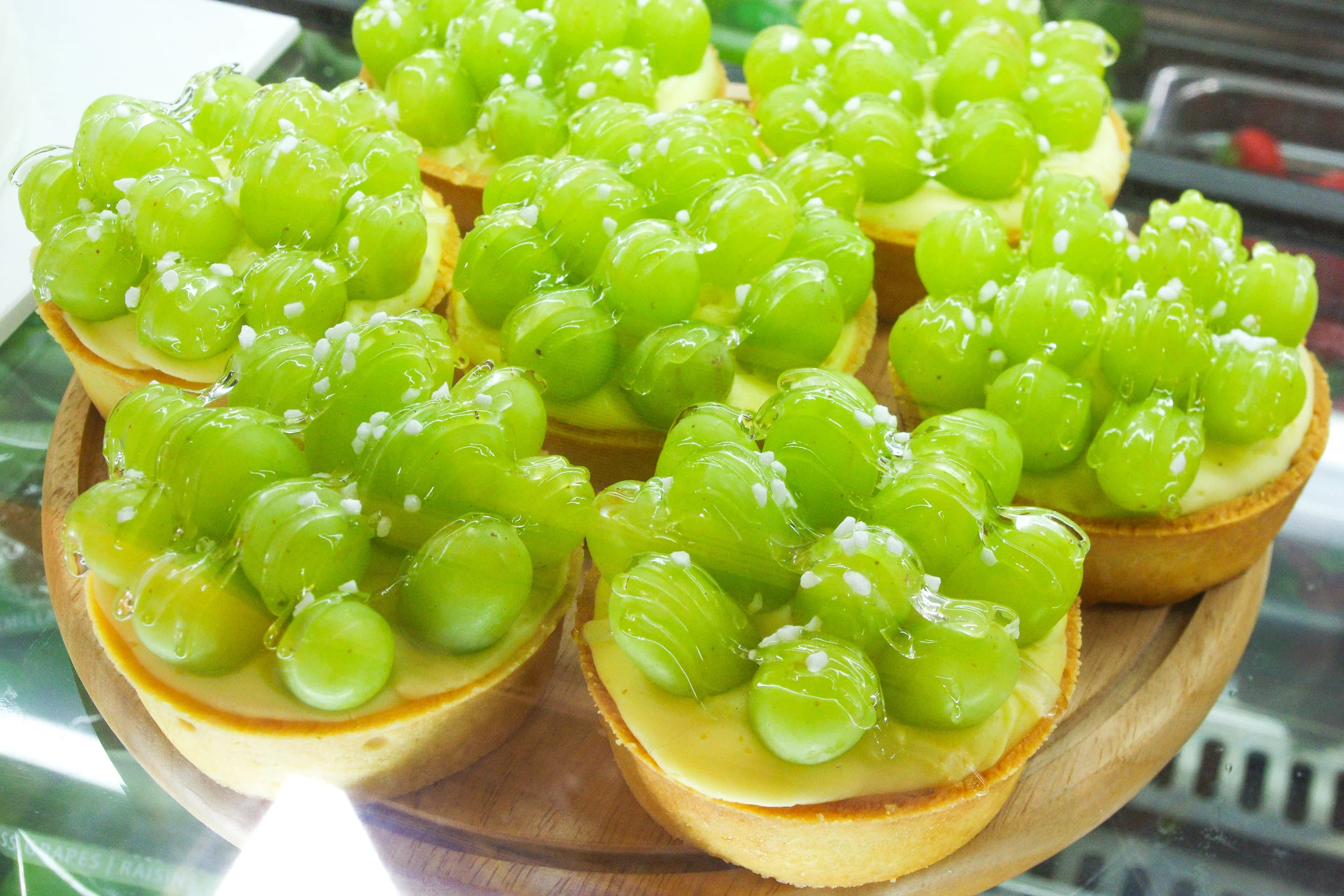 A tart with whole giant green grapes? Adorable!