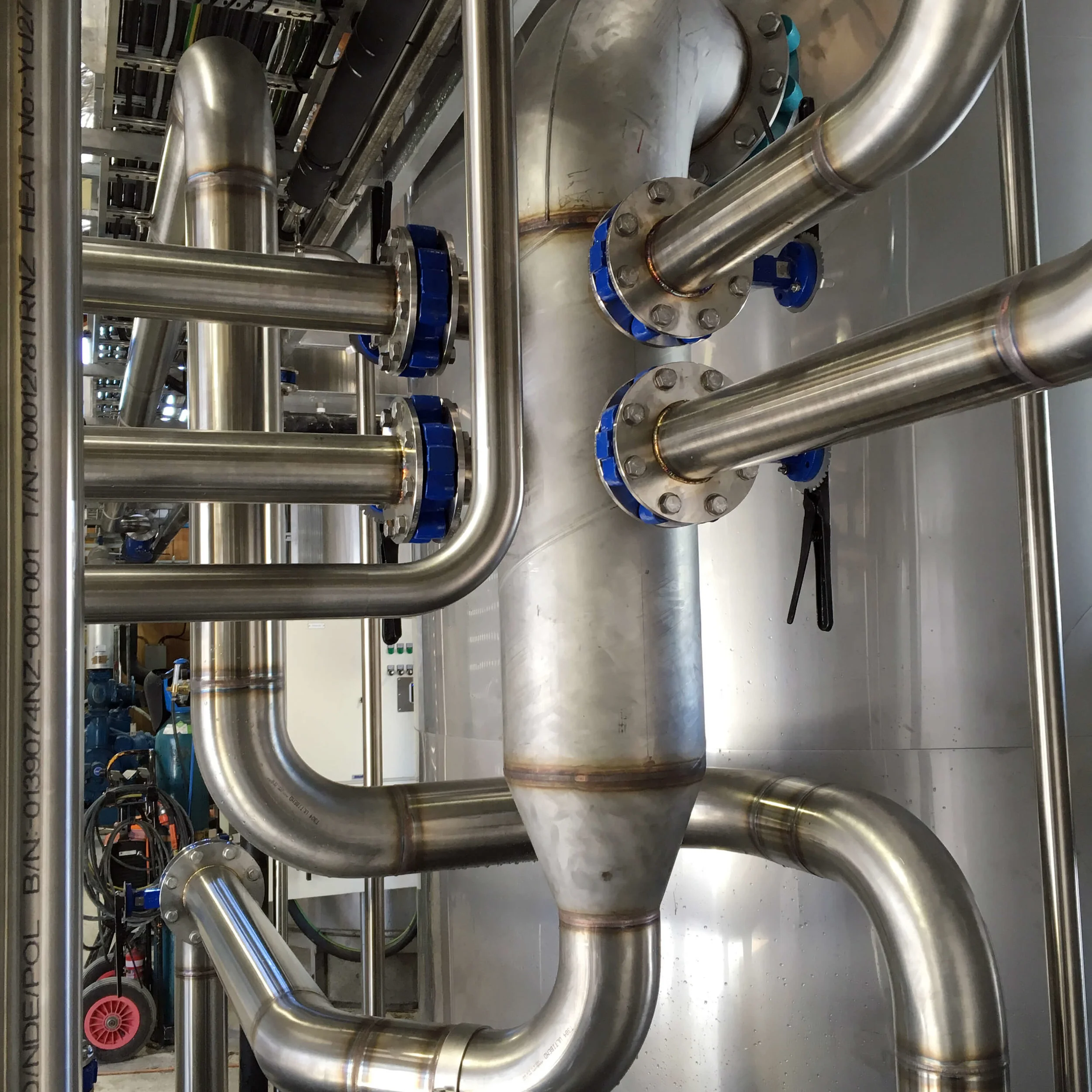 Winery glycol cooling system