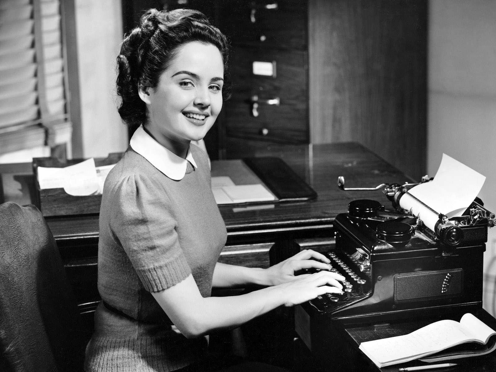 50's lady at typewriter.jpg