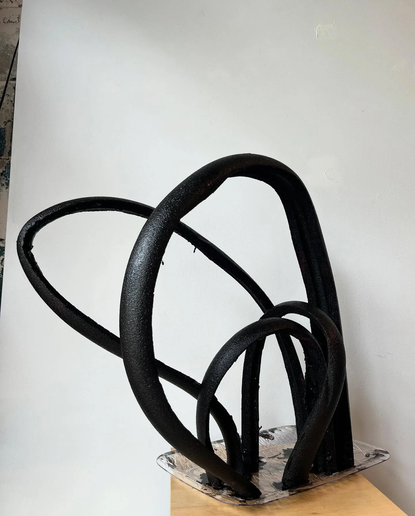 POOL NOODLE SCULPTURES: PART 2/2 ⤵️
&bull;
Inspired by greats like Calder, Bourgeois, and Koons- our abstract sculptures look as though they could be 100 feet tall and crafted from steel! Imagine seeing these life sized in New York, Paris, Chicago! W