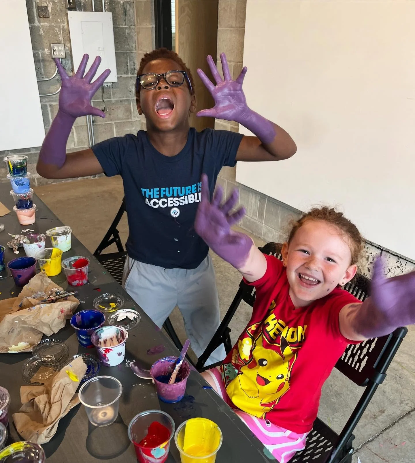 SUMMER ART CAMPS 2026 🥳🌈🤩 Snow day got you dreaming of summer?? Same! We are so excited to announce of 2026 Summer Art Camps are now up on our website. 🤗
&bull;
5 weeks of Process Art fun at our new location (being announced SOON)! You can find t