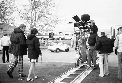 Robert Redford directs &lsquo;Ordinary People&rsquo; (1980). RIP to an all-time great.