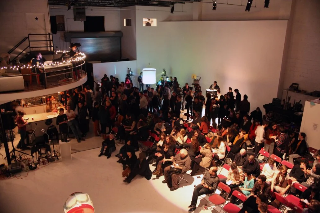 Good_Crowd_end2_web-1032x688.jpg