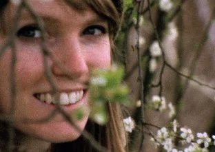 AviChrome processed by Pac-Lab, telecine by Colorlab, shot by Sean Hanley