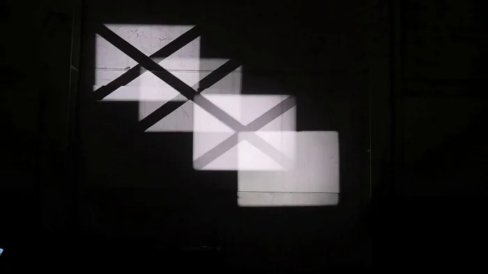 1476160110904.gif