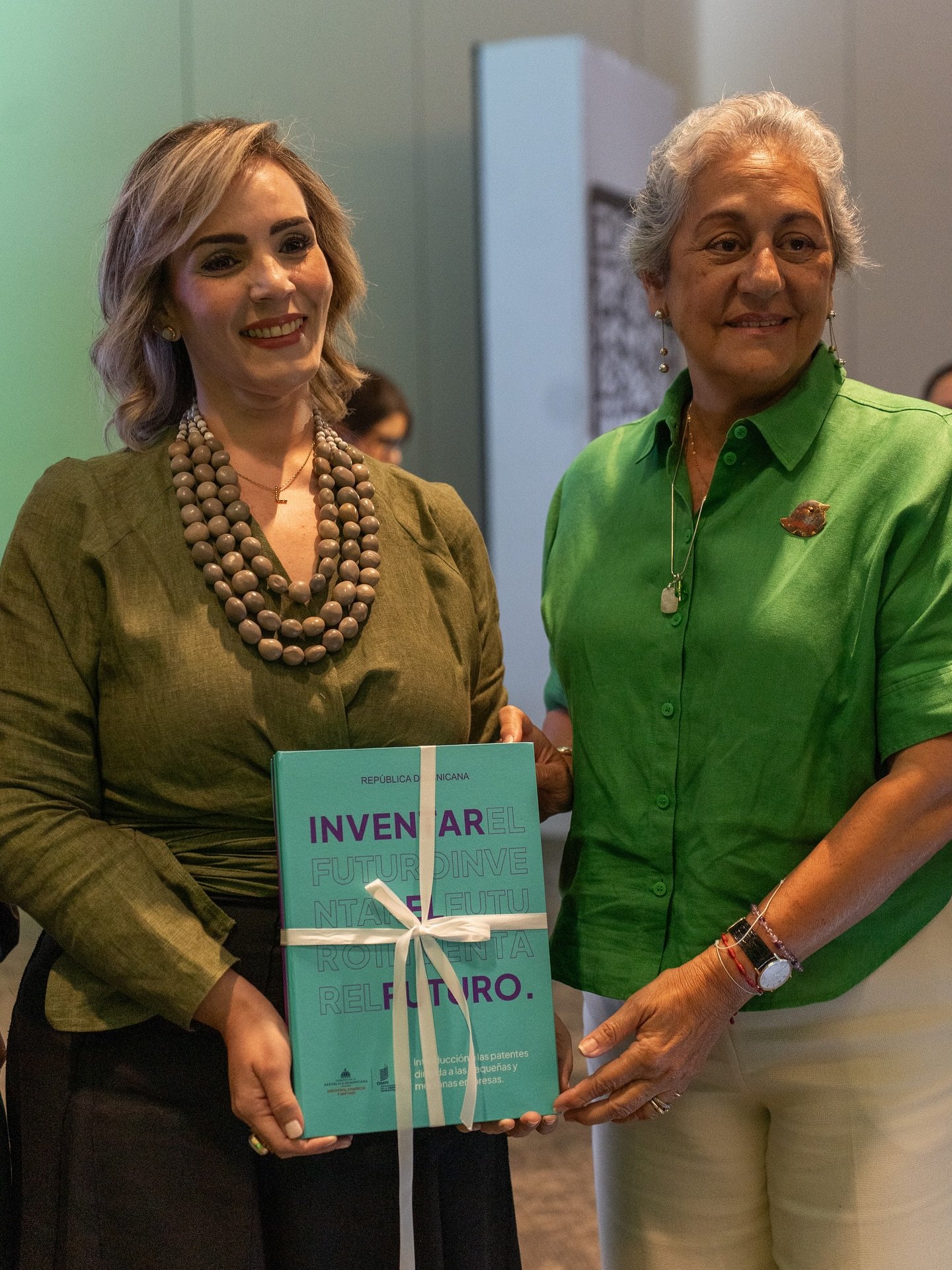 📚 Lo intangible ahora tiene valor de mercado.

Hoy fuimos parte de la presentaci&oacute;n oficial de las gu&iacute;as &ldquo;Propiedad Intelectual como fuente de financiamiento para emprendedores y MIPYMES&rdquo;, una apuesta estrat&eacute;gica para