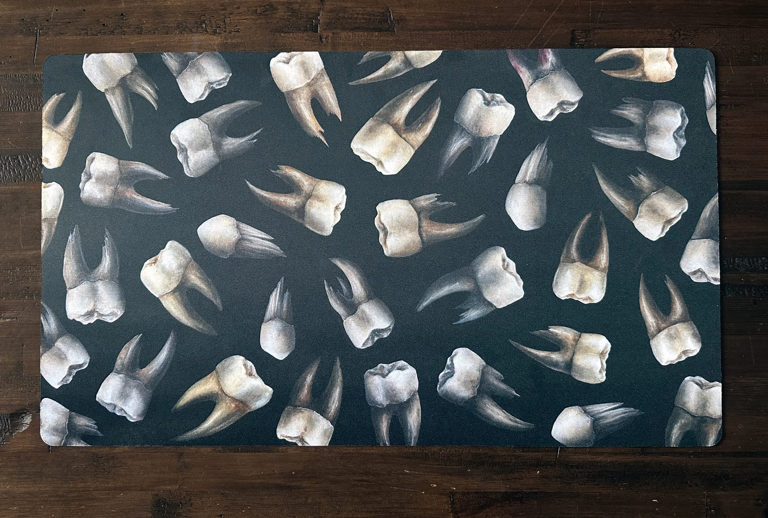 Teeth_Playmat_Photo_1.jpg