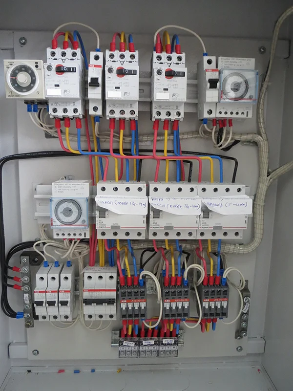 Panel Listrik Pompa.jpg