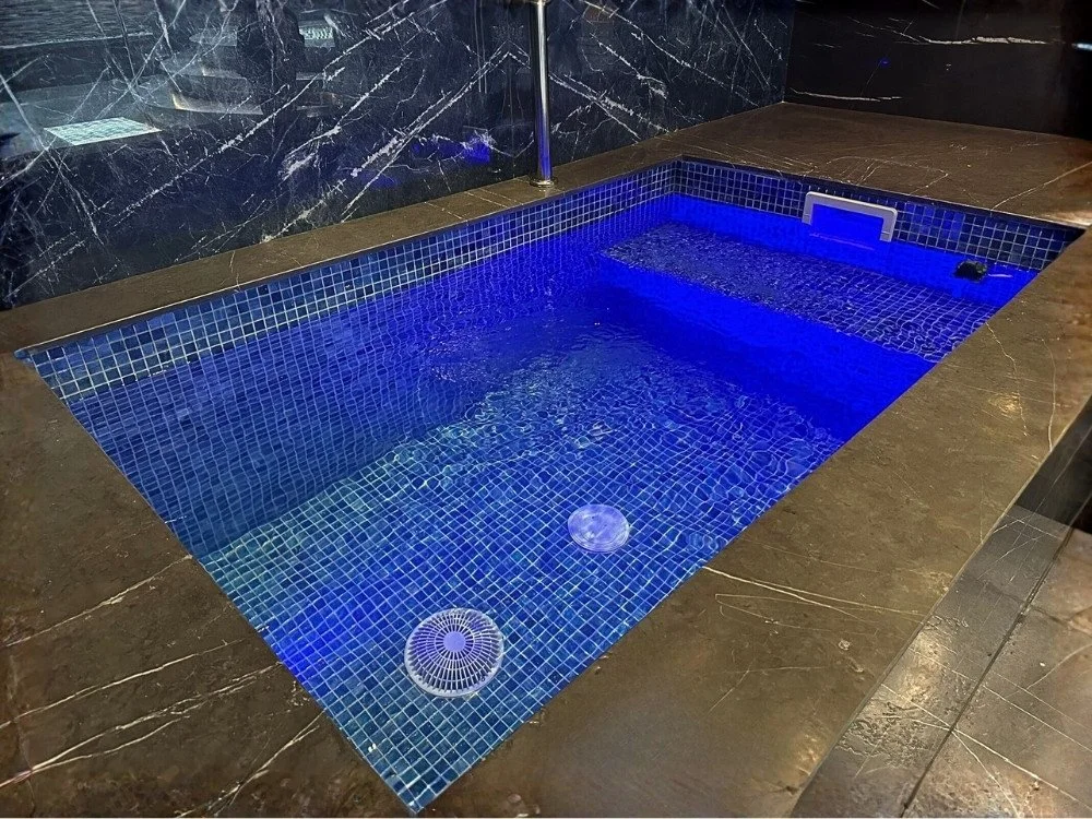 Spa dengan Cold Plunge