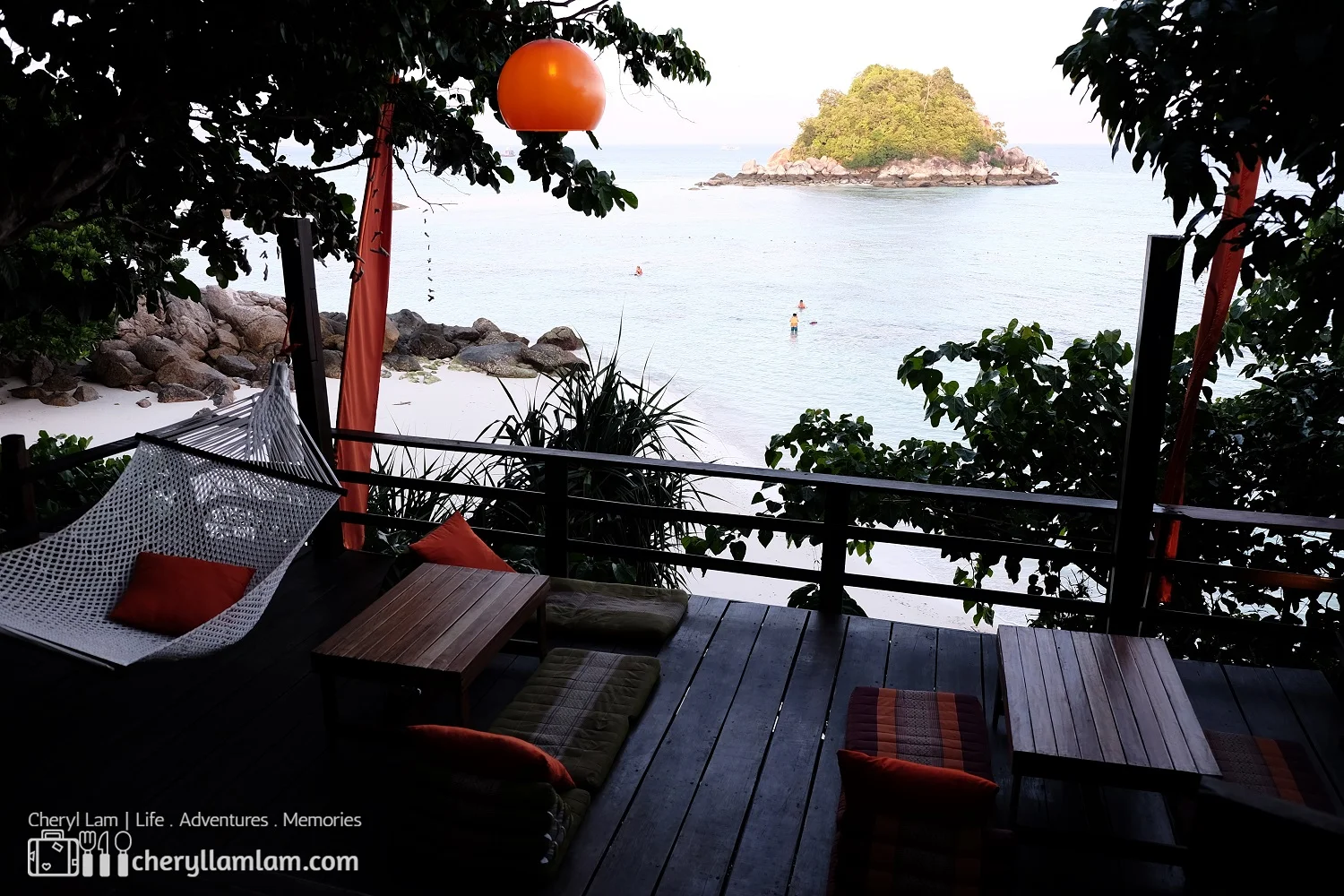 Isn't this the best place to relax with a glass of beer? 