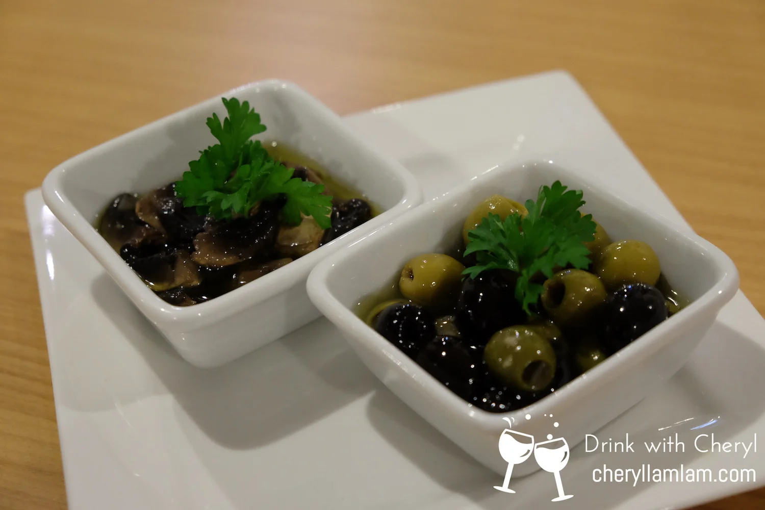 Antipasto Olive & Mushroom