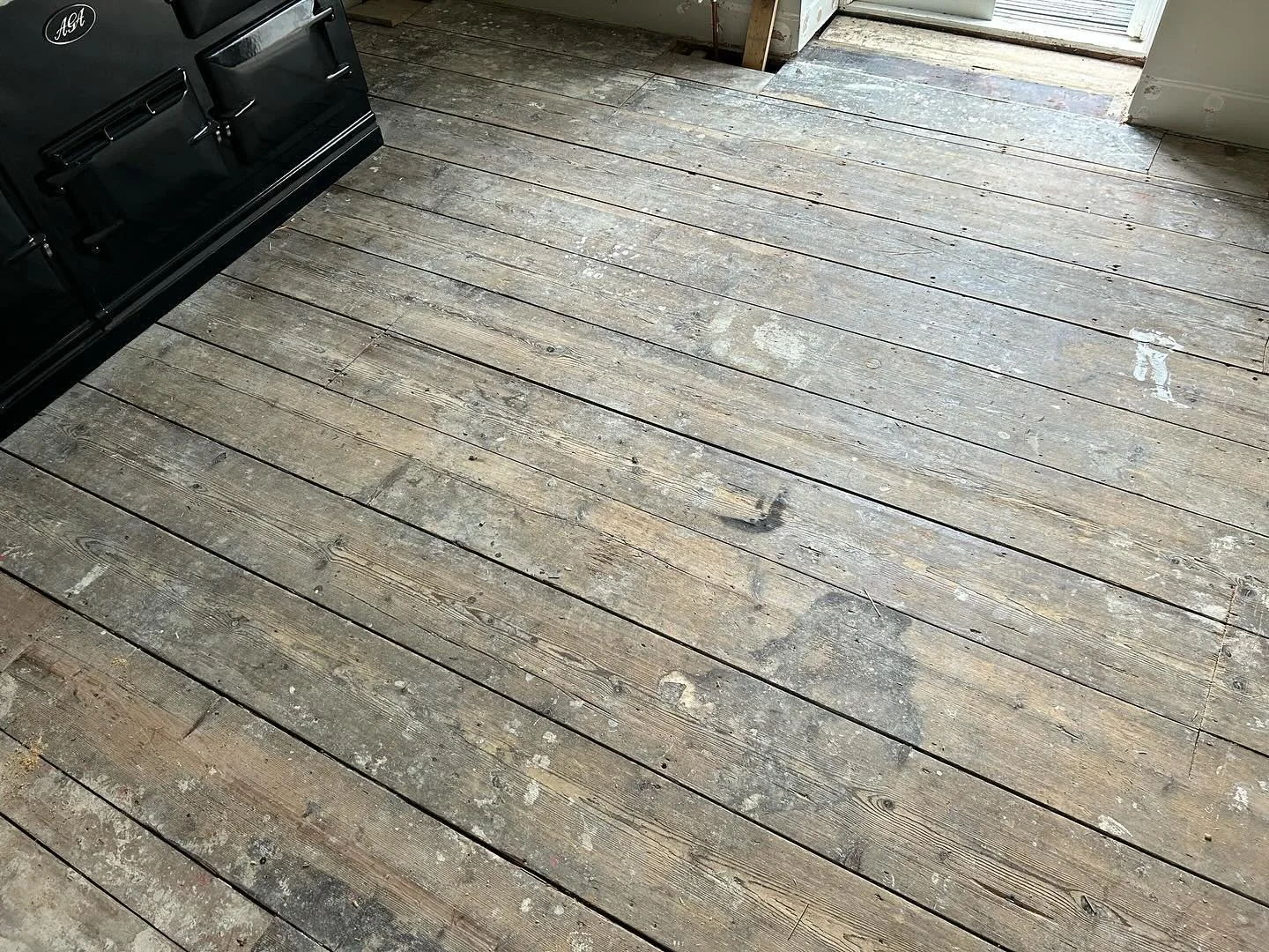 #ryde #greenstar - [x]  #floorsanding #worktops #lagler #festool #deros #mirka #bonapowerdrive #restoration #portsmouth #floorcoat #loba #isleofwight #woodfloors #sanding #floorboards #floor#FromOldToGoldvarnish #pine #varnish #floorcrafter #bona #be
