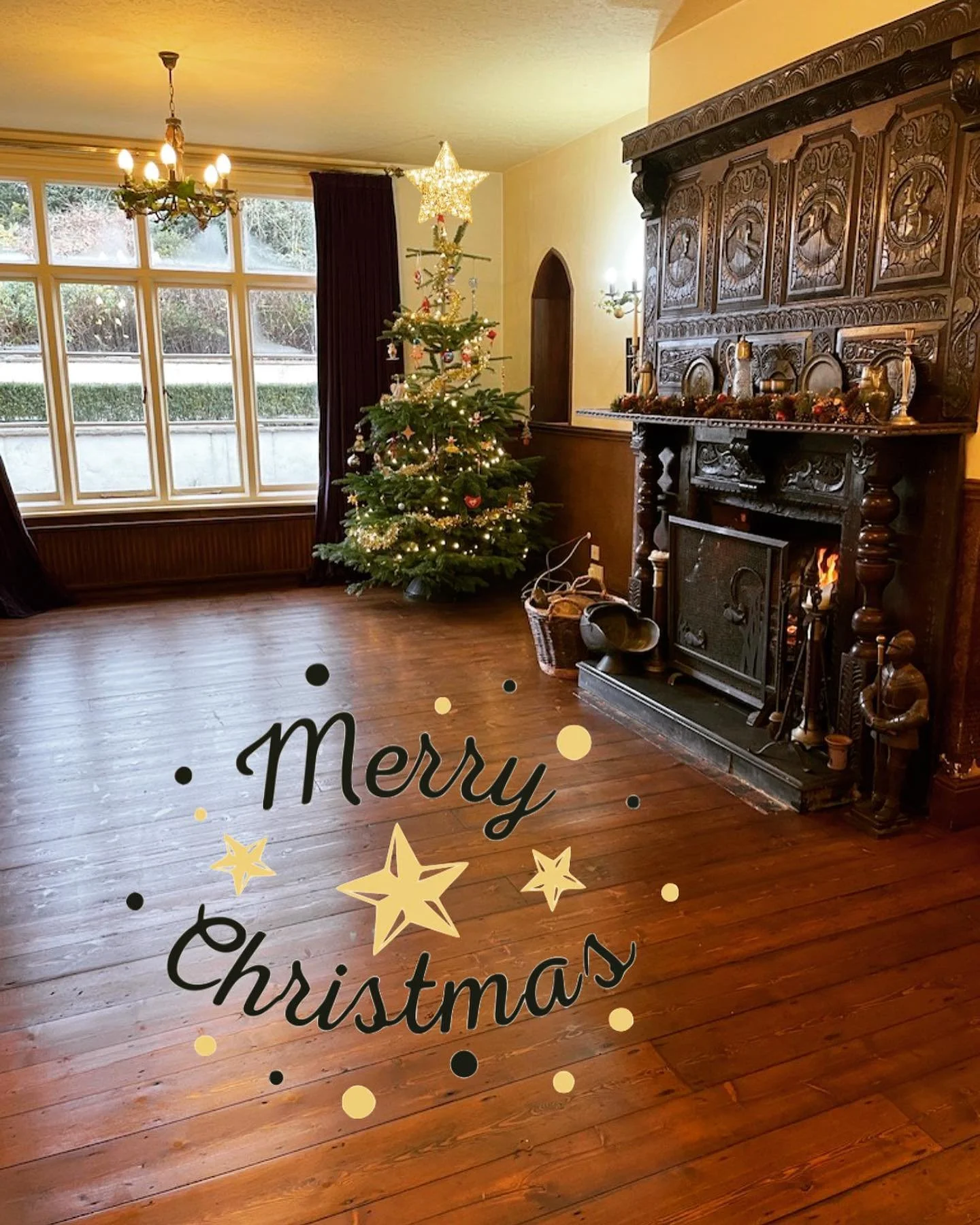 #merrychristmas #floorsanding #worktops #lagler #festool #deros #mirka #bonapowerdrive #restoration #portsmouth #floorcoat #loba #isleofwight #woodfloors #sanding #floorboards #pine #varnish #floorcrafter #bona #berger_seidle #matt.