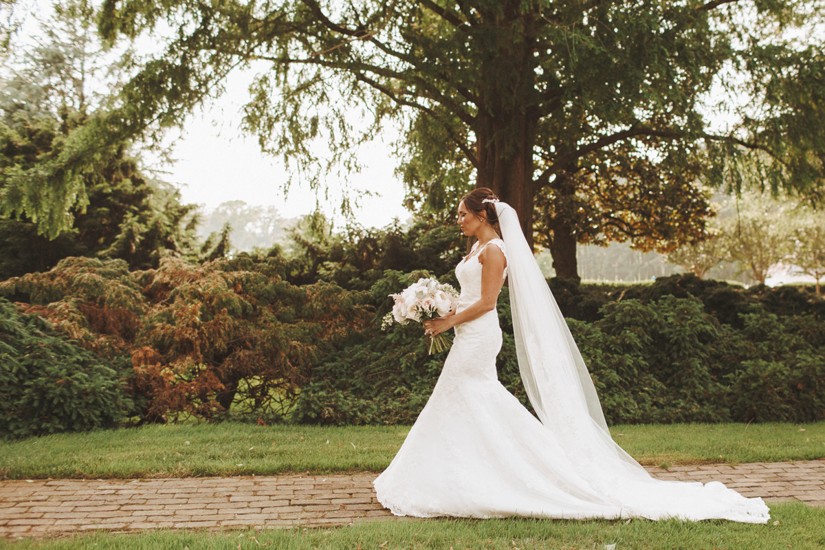 chic_modern_wedding_design_nyc.jpg